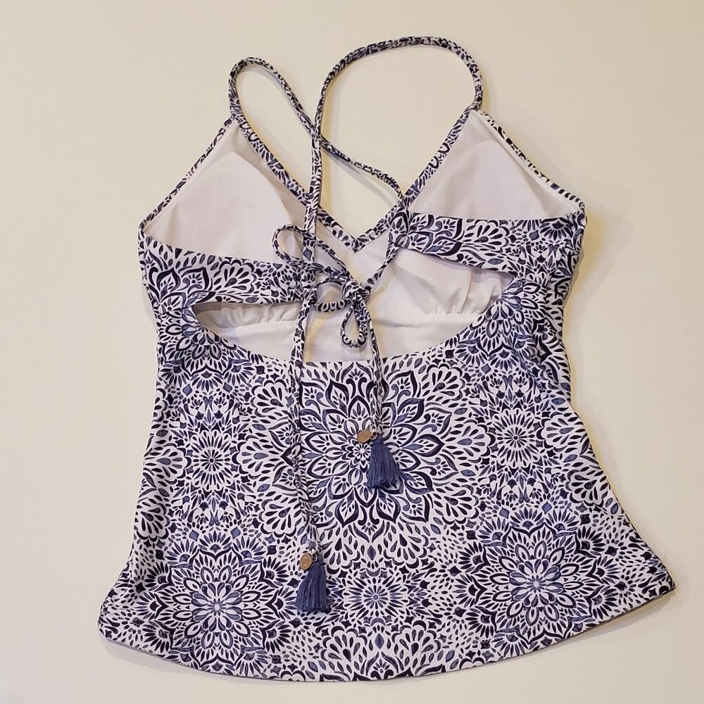 Jessica Simpson Printed Cross-Back Tankini Swim Top